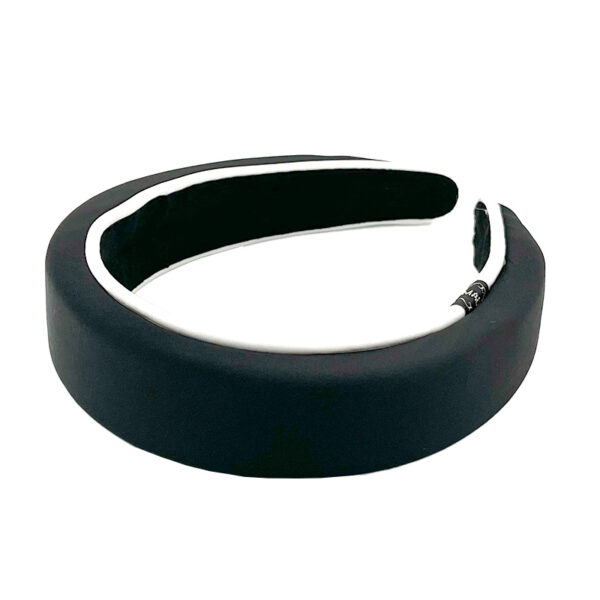 تل ابری دور سفید 00303024